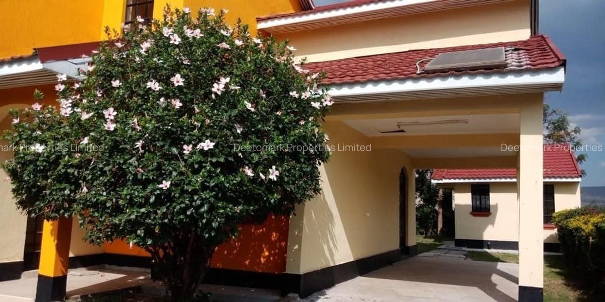 4 Bed Townhouse with En Suite at Athi - 5