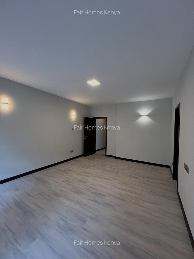 3 Bed Apartment with En Suite at Riverside Drive - 4