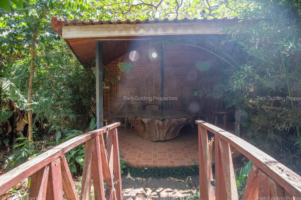 5 Bed House in Runda - 5
