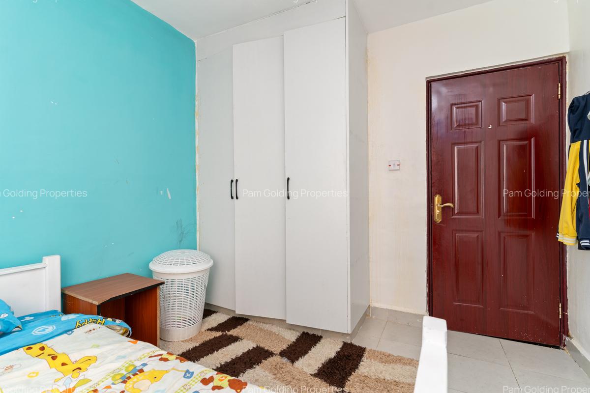 Serviced 3 Bed Apartment with En Suite at Namanga Road - 12