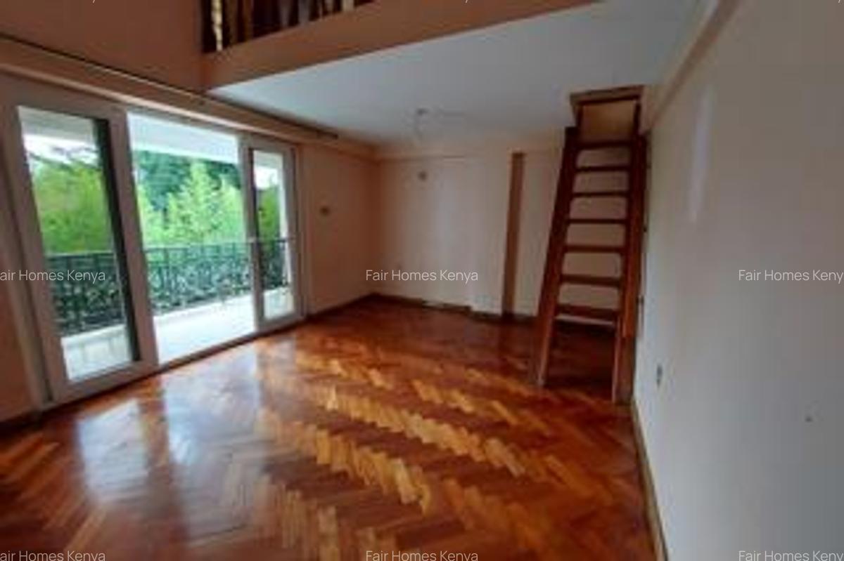 5 Bed Townhouse with En Suite at Convent Drive - 6