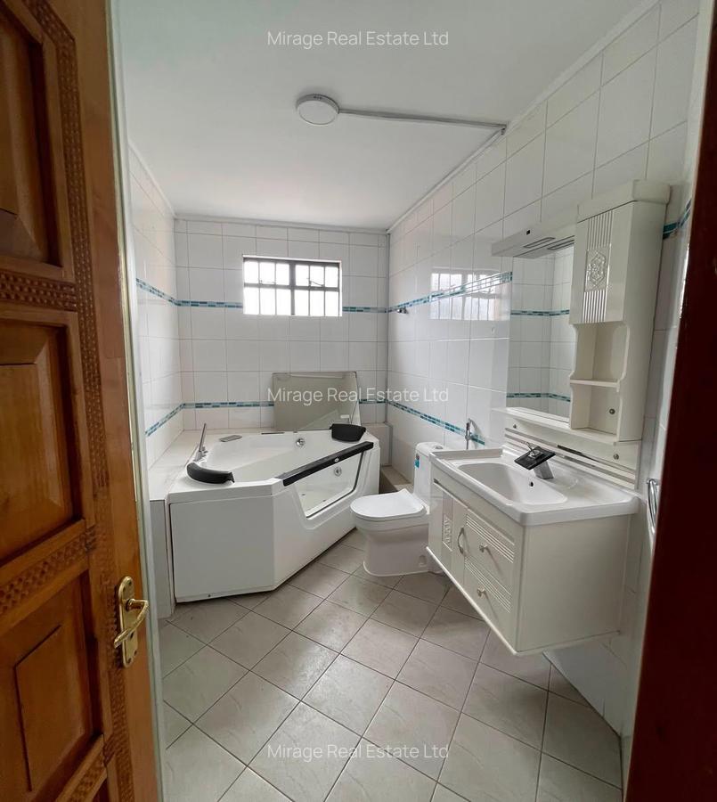 3 Bed Apartment with En Suite in Lavington - 12