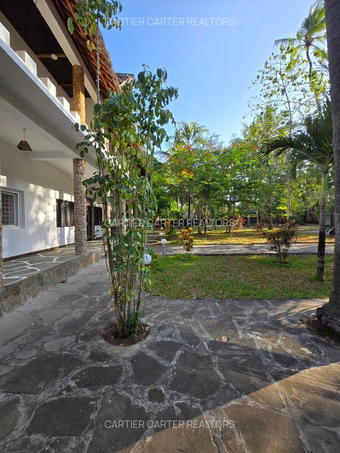 4 Bed Villa with En Suite in Watamu - 3