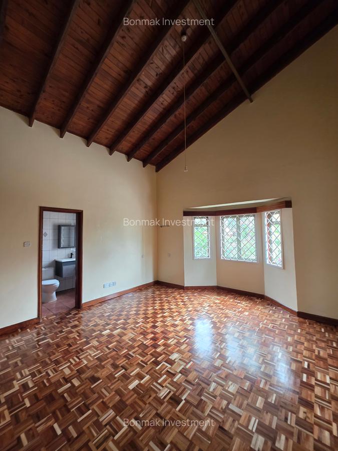 4 Bed Townhouse with En Suite at Lavington Green - 19