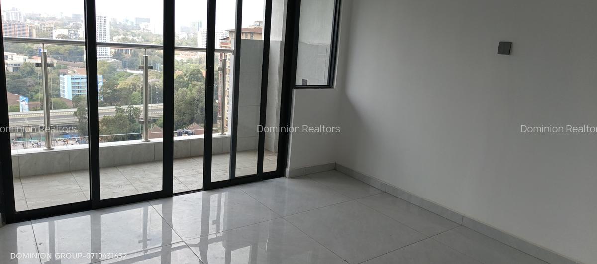 2 Bed Apartment with En Suite at Westlands Road - 5