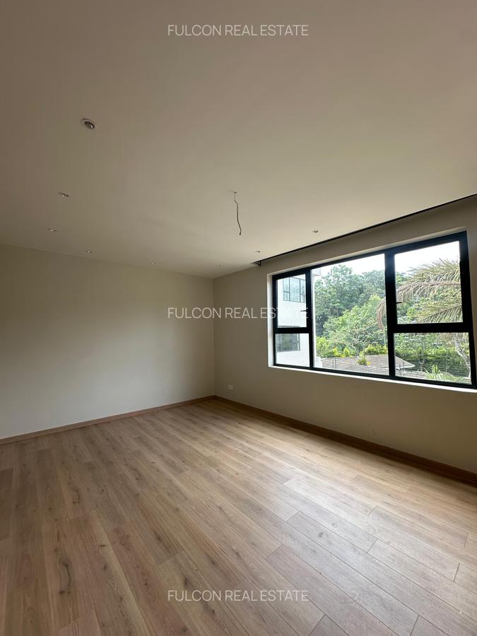 5 Bed Villa with En Suite in Westlands Area - 5