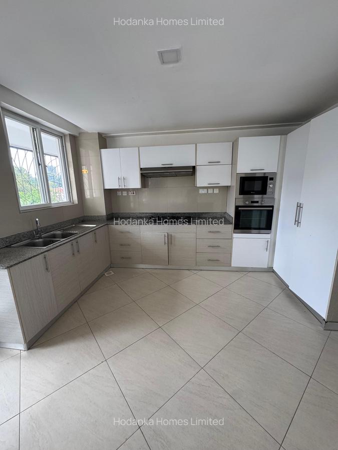 3 Bed Apartment with En Suite in Lavington - 9