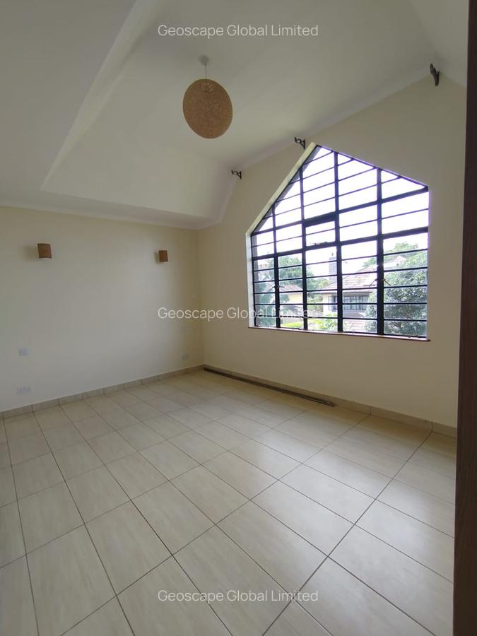 4 Bed House with En Suite in Kiambu Road - 2
