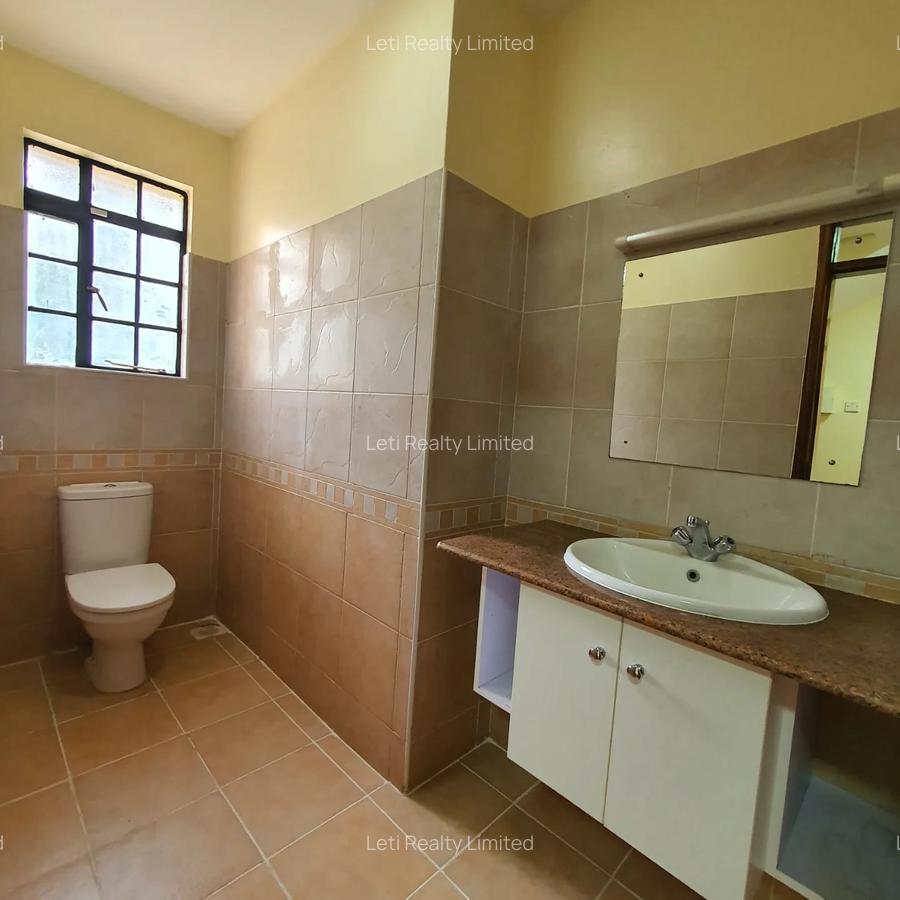 5 Bed Townhouse with En Suite in Kileleshwa - 10