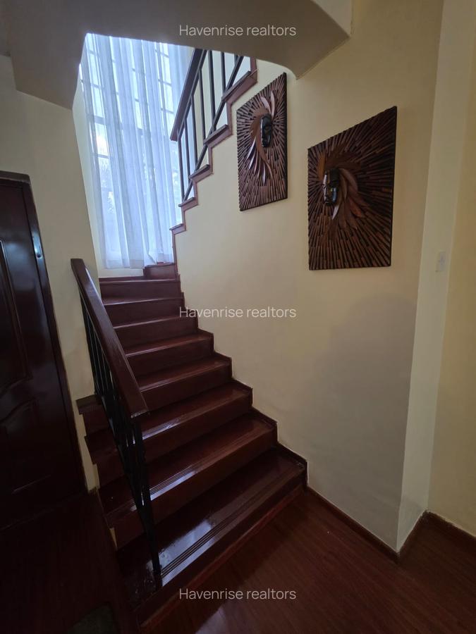 4 Bed Villa at Fourways - 11