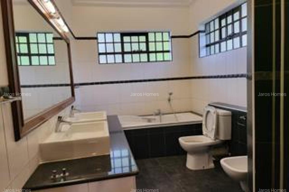 4 Bed Townhouse with En Suite at Peponi Road - 5