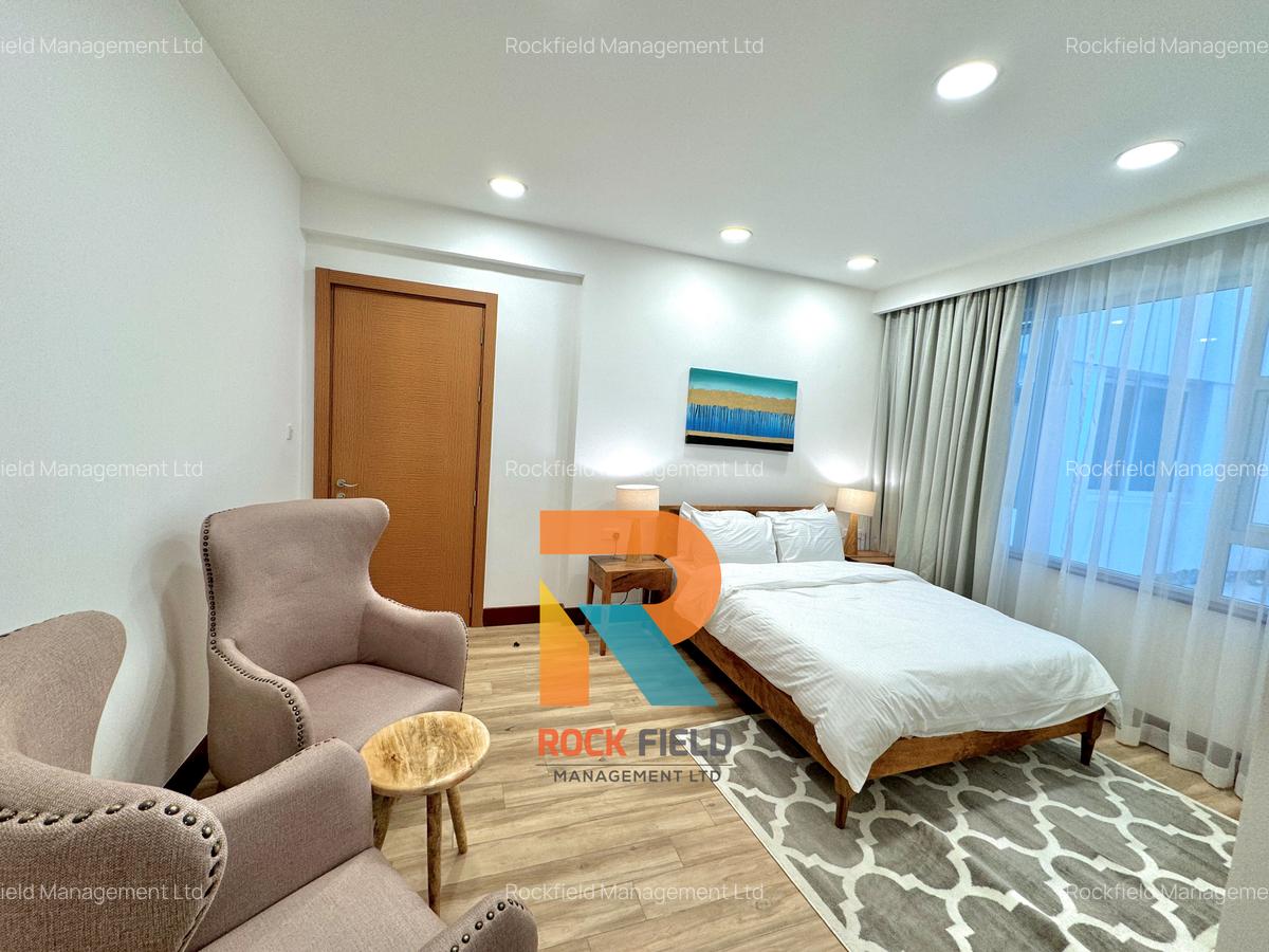 2 Bed Apartment with En Suite in Parklands - 10