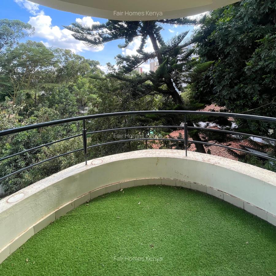 3 Bed Apartment with En Suite at Hatheru Road - 2