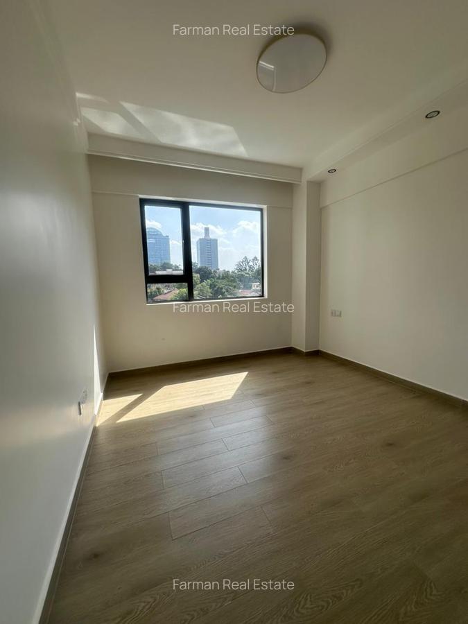 3 Bed Apartment with En Suite in Westlands Area - 10