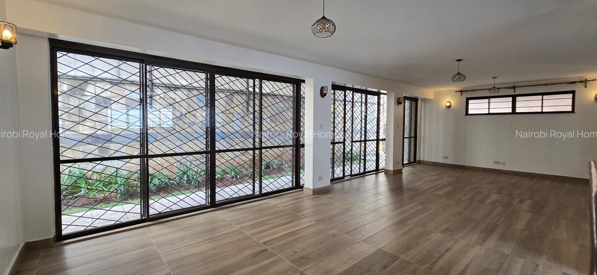 5 Bed Townhouse with En Suite at Convent Drive - 8