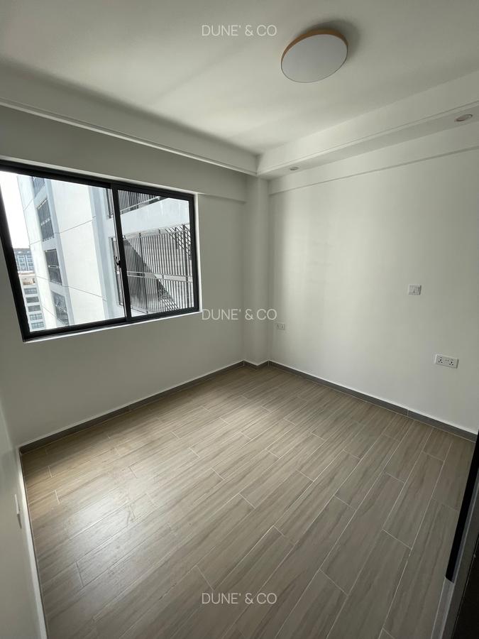 2 Bed Apartment with En Suite in Riverside - 9