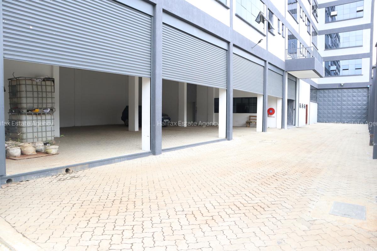 2,300 ft² Office with Service Charge Included in Mombasa Road - 3