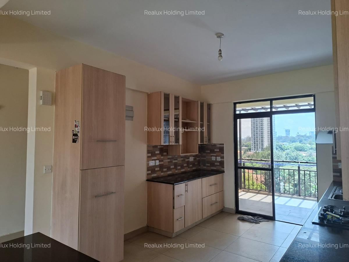 3 Bed Apartment with En Suite in Westlands Area - 16