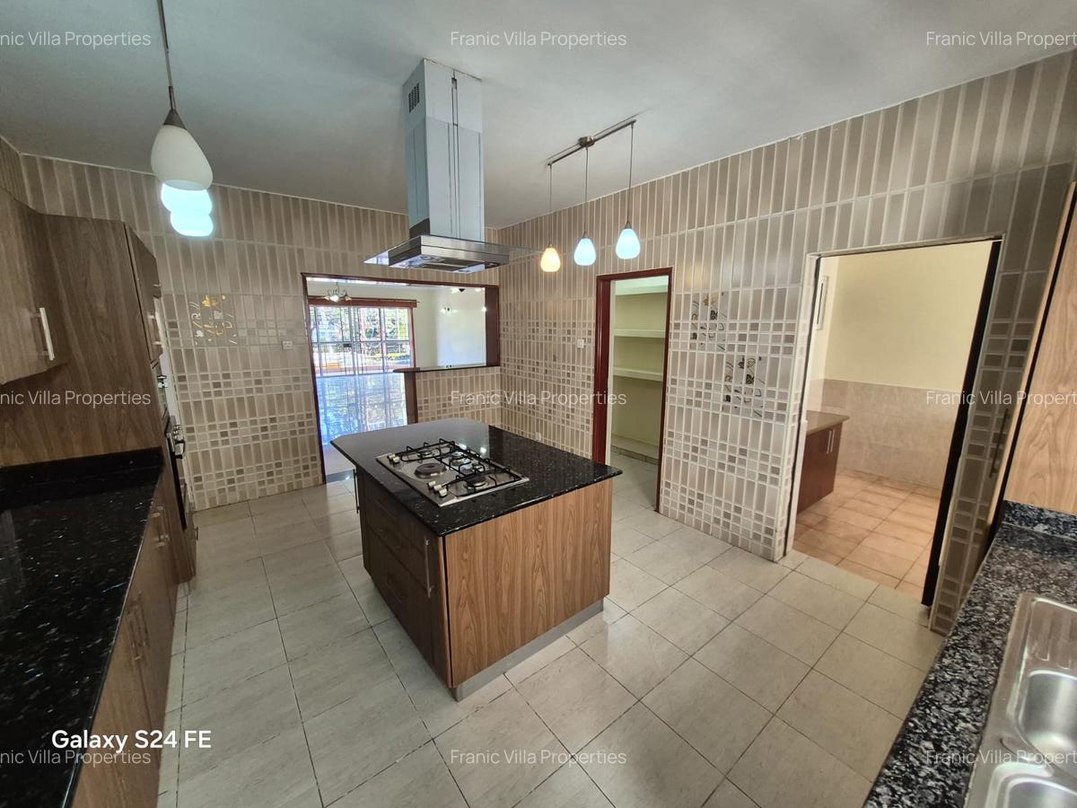 3 Bed Apartment with En Suite at Raphta Road - 5