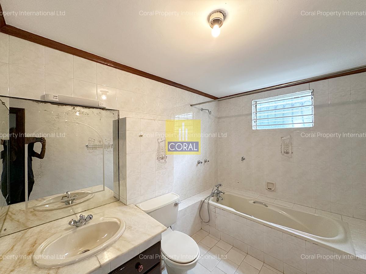 5 Bed House in Gigiri - 10