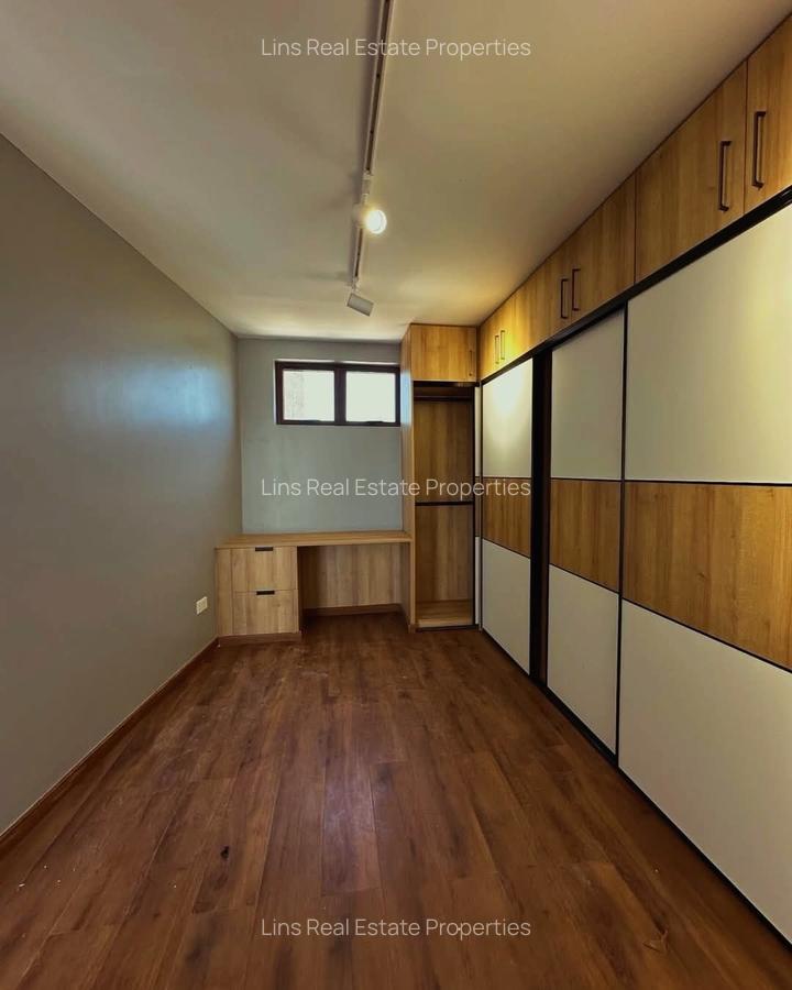4 Bed Townhouse with En Suite in Runda - 19