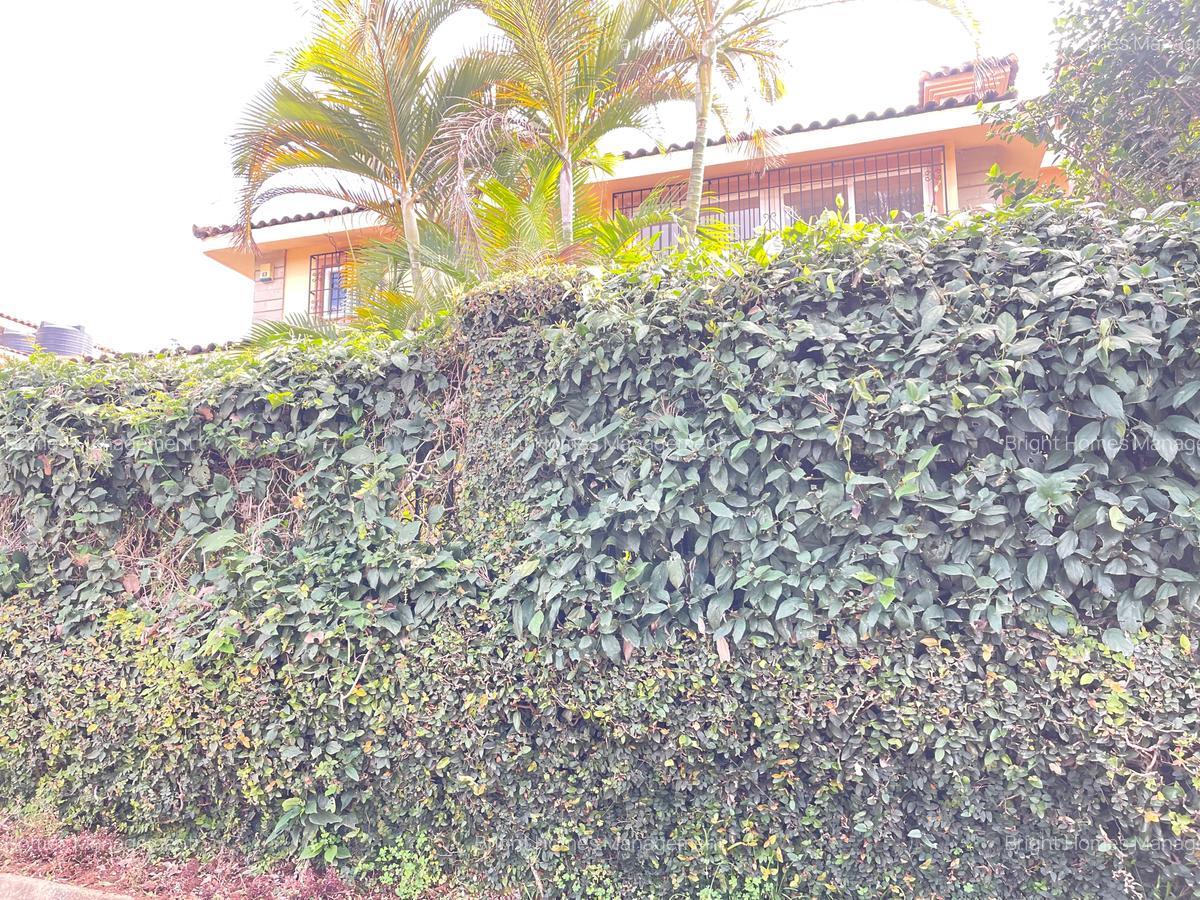 4 Bed Townhouse with En Suite in Westlands Area - 18