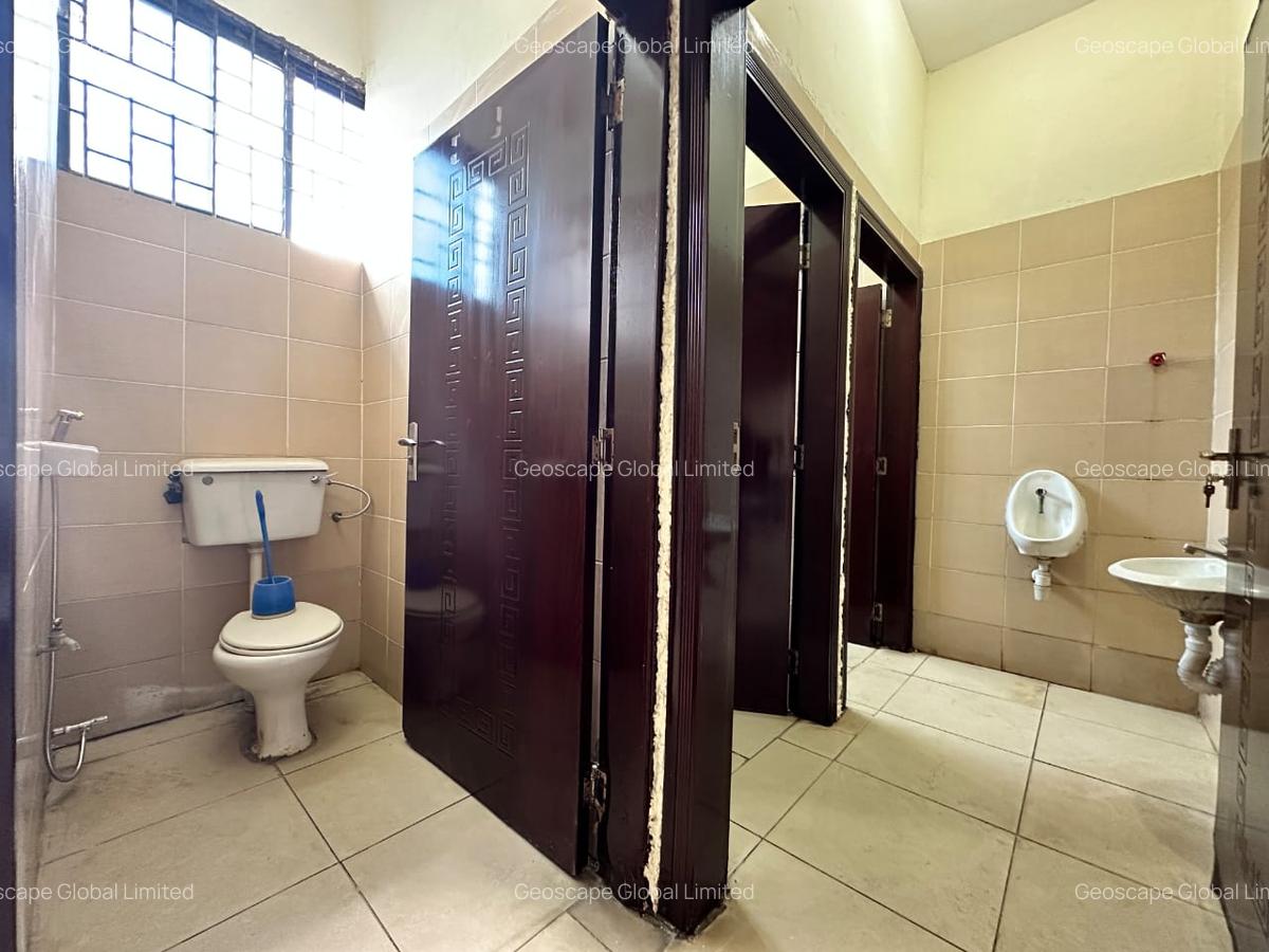 9,000 ft² Warehouse with Parking in Mombasa Road - 3
