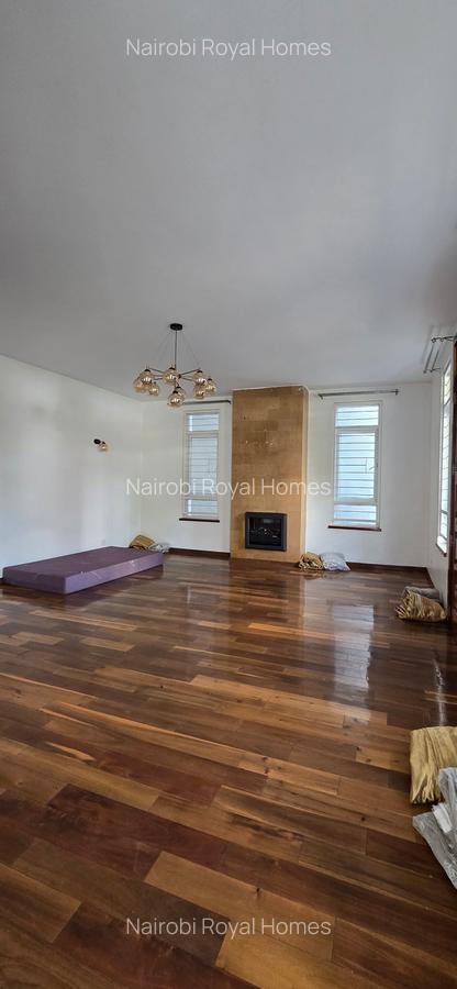 5 Bed Townhouse with En Suite at Lavington Road - 13