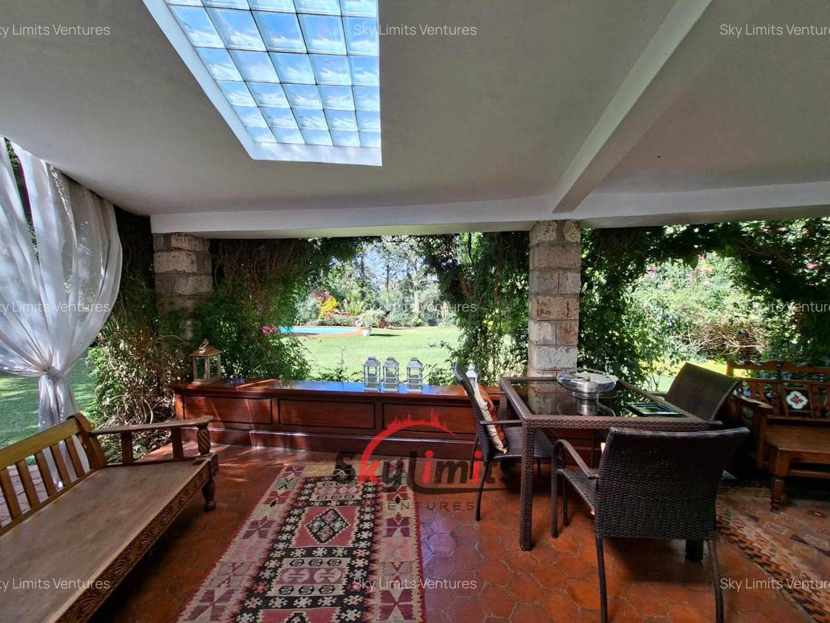 1 Bed House with Swimming Pool in Rosslyn - 2