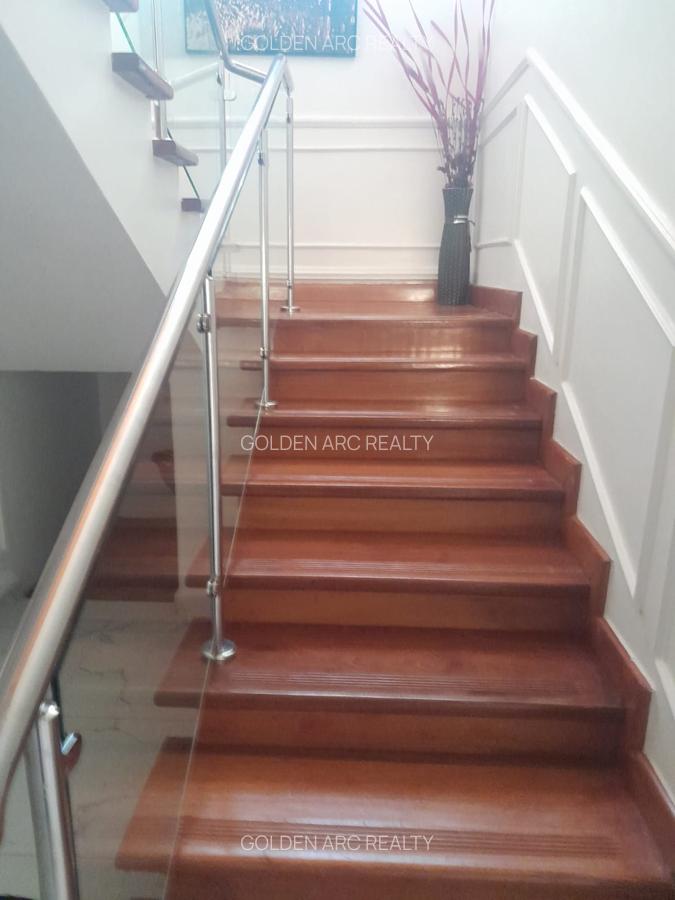 5 Bed Townhouse with En Suite in Karen - 12