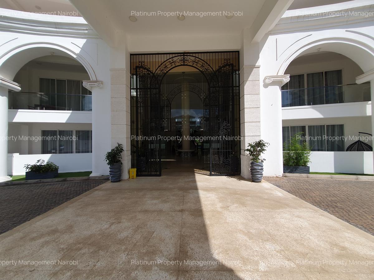 2 Bed Apartment with En Suite at The Colosseum - 20