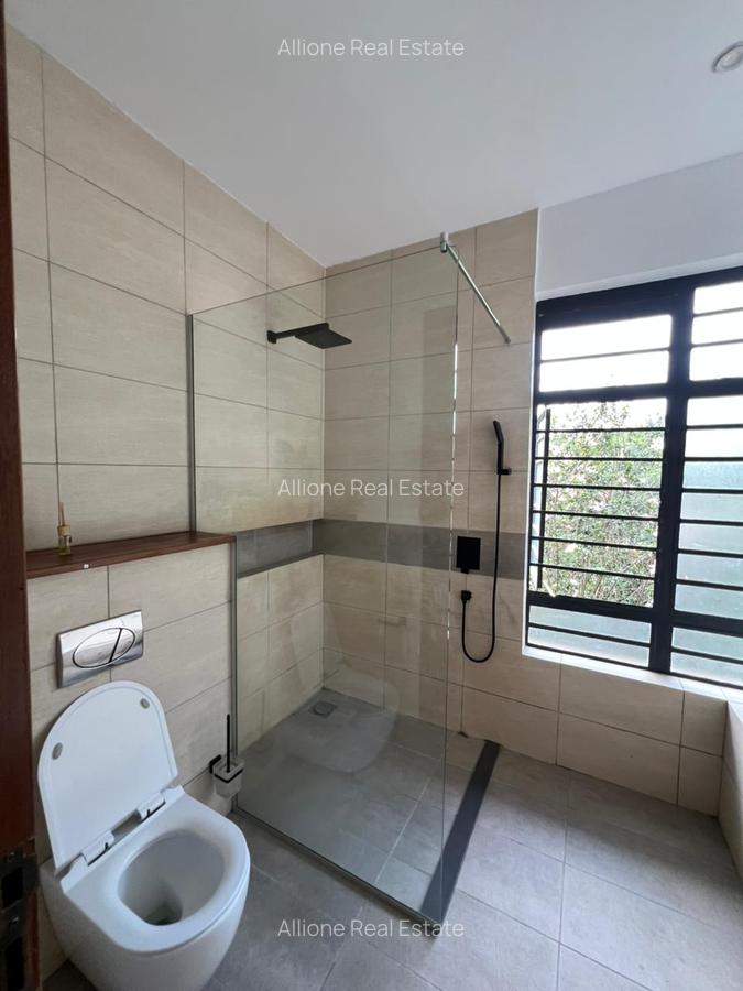 3 Bed House in Nyari - 16