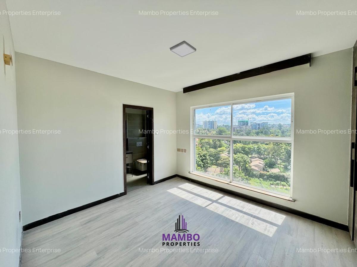 3 Bed Apartment with En Suite at Riverside Dr - 11