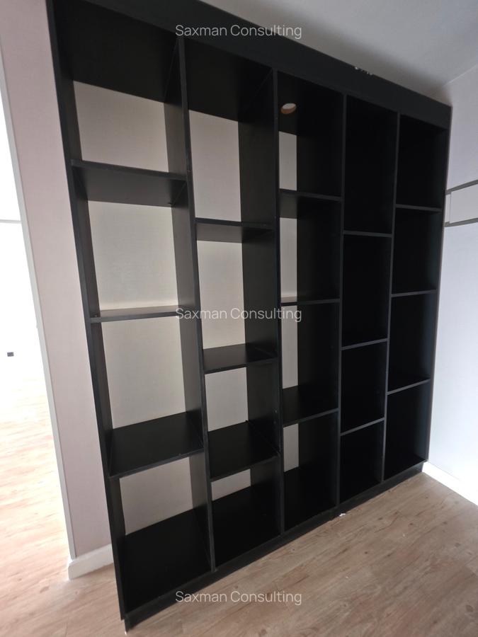 3 Bed Apartment with En Suite in Westlands Area - 2