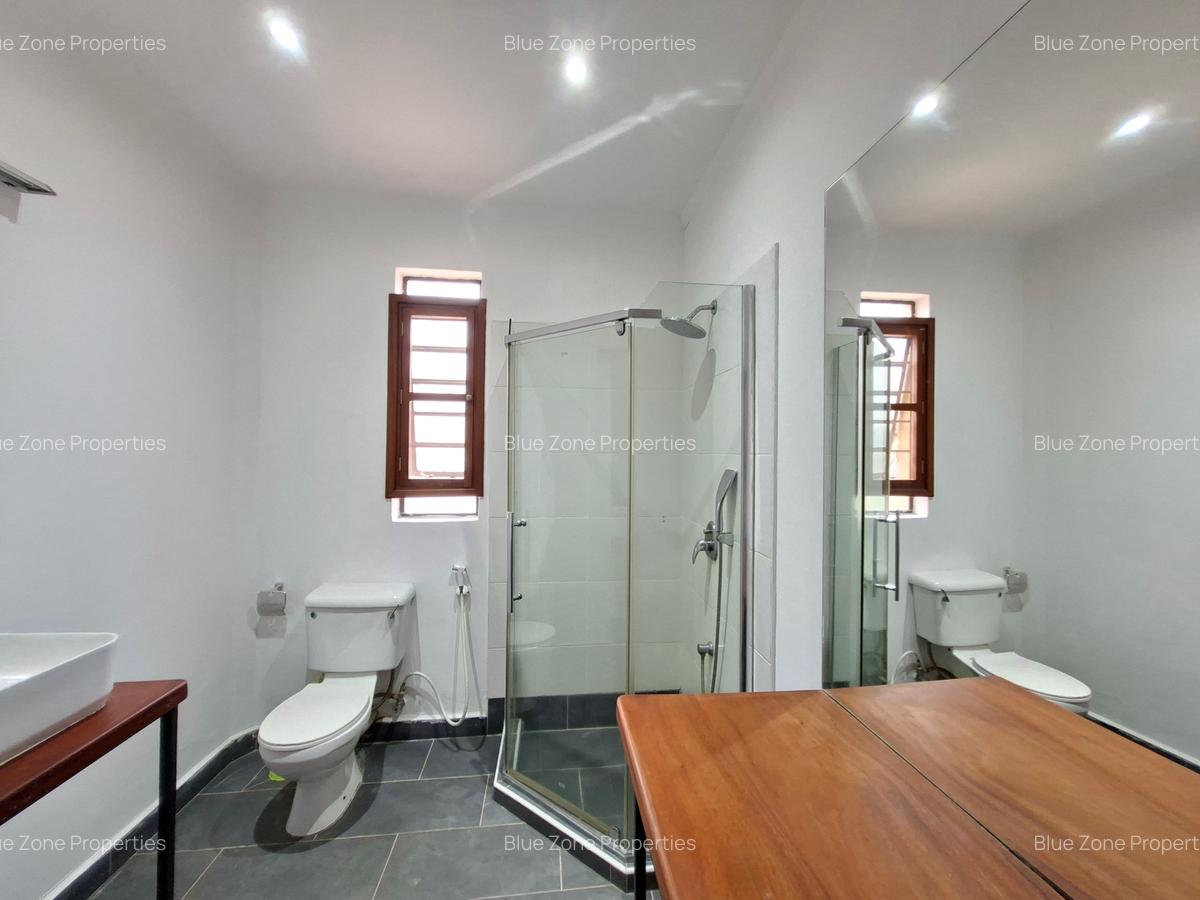 4 Bed House with En Suite at Off Glory Rd - 20