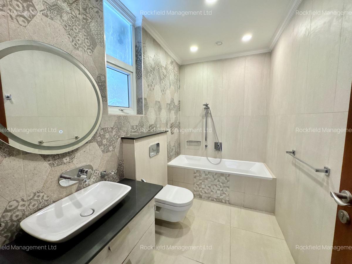 Furnished 4 Bed Apartment with En Suite in Parklands - 19