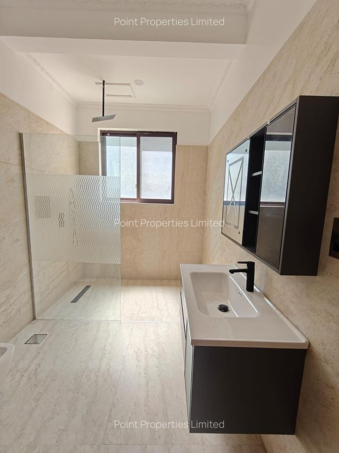 6 Bed Villa with En Suite in Karen - 12