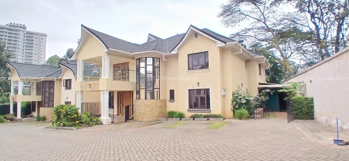 4 Bed Townhouse with En Suite at Lavington Green - 3