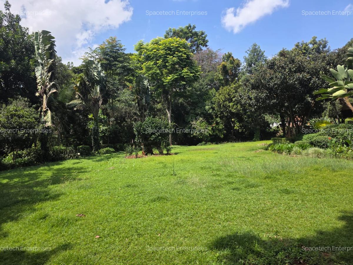 5 Bed House with En Suite in Kyuna - 9