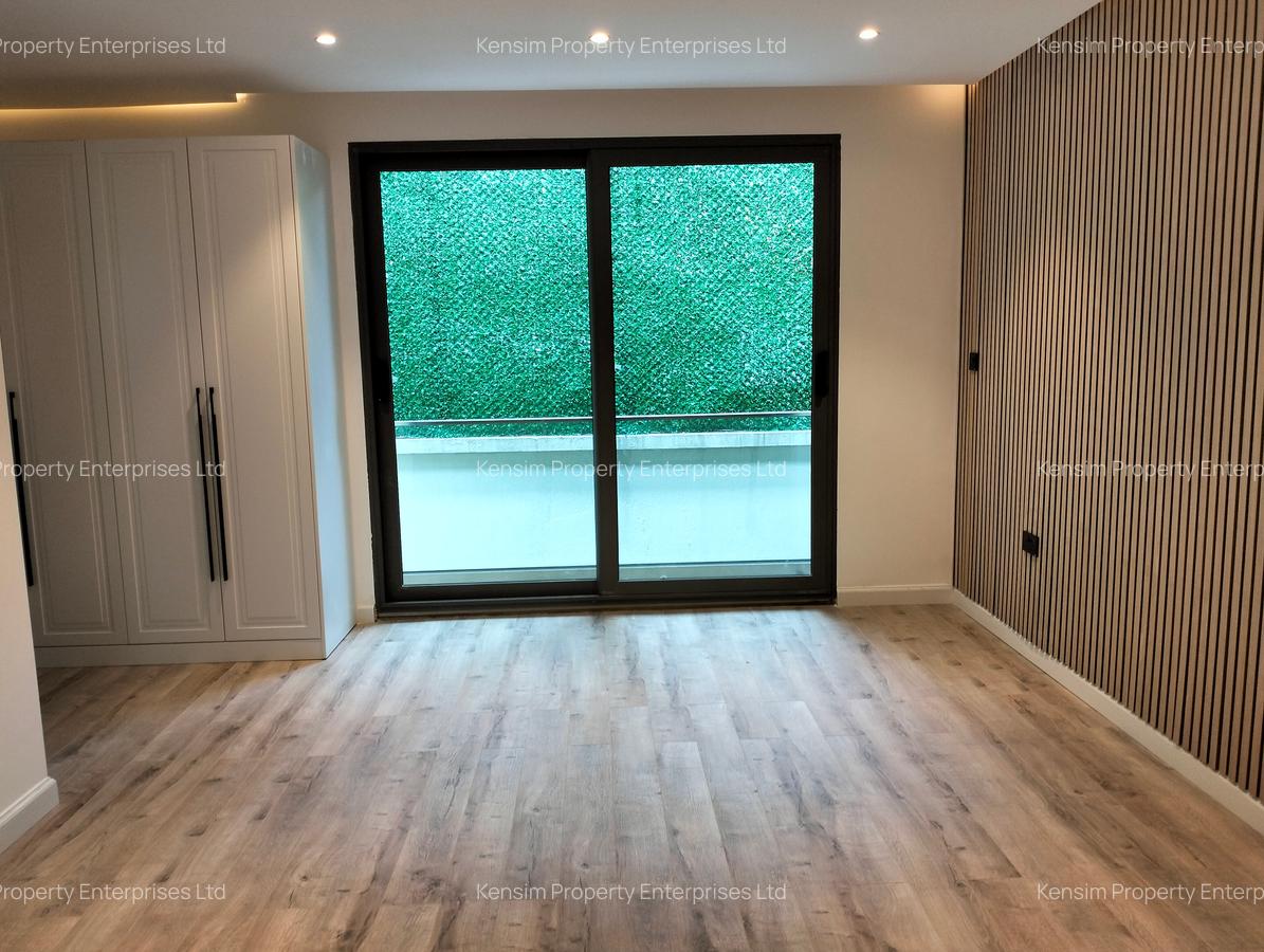 5 Bed Townhouse with En Suite in Lavington - 20