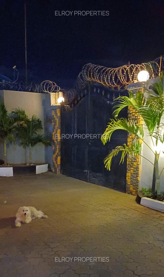 5 Bed House with En Suite at Mwananchi Road - 6