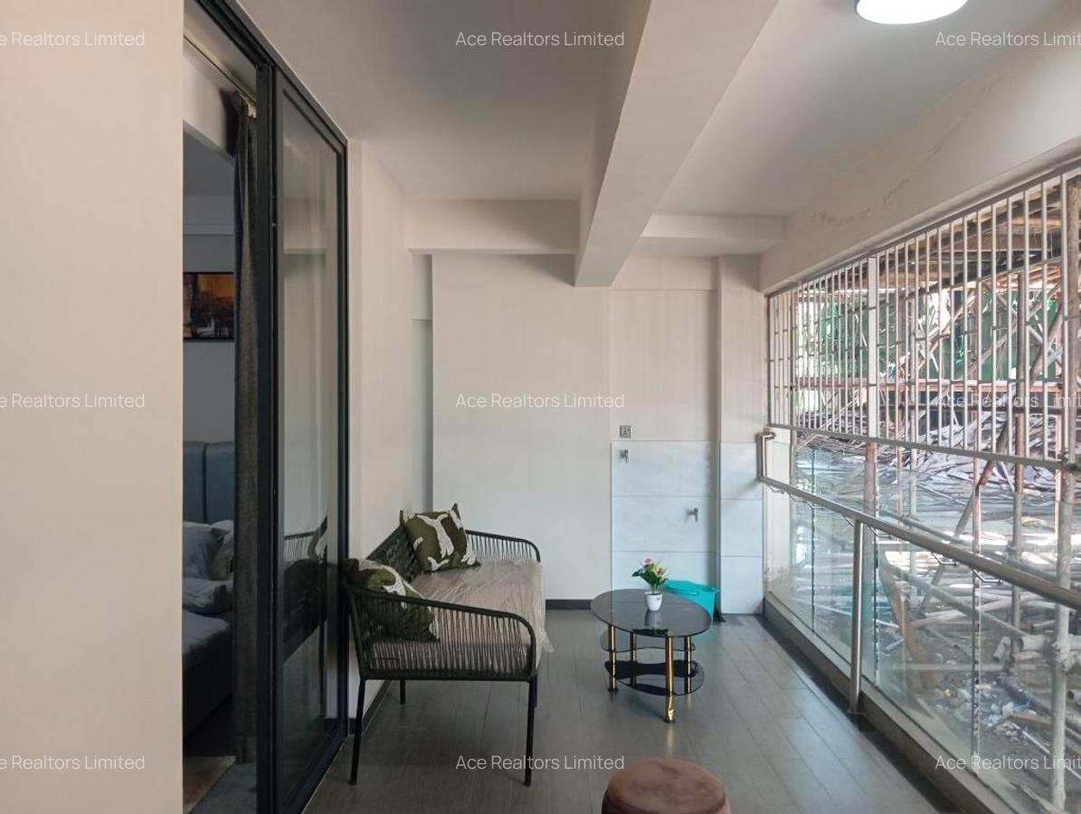 1 Bed Apartment with Swimming Pool at Wood Avenue - 5