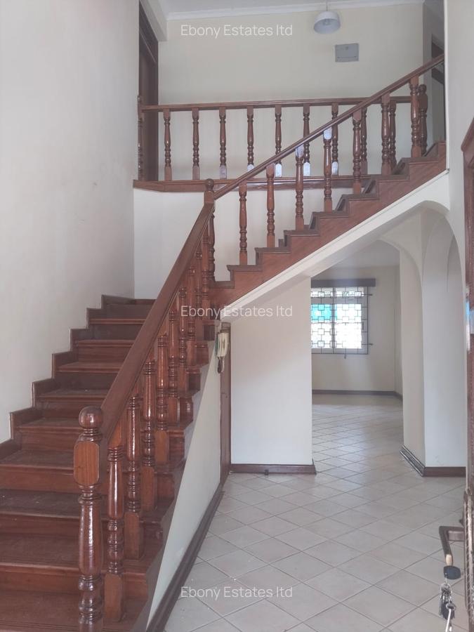 5 Bed Townhouse with En Suite in Lavington - 15