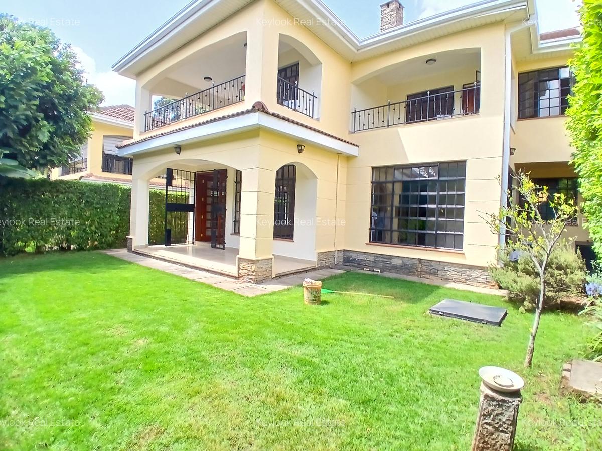4 Bed Townhouse with En Suite at Off Convent Drive - 4