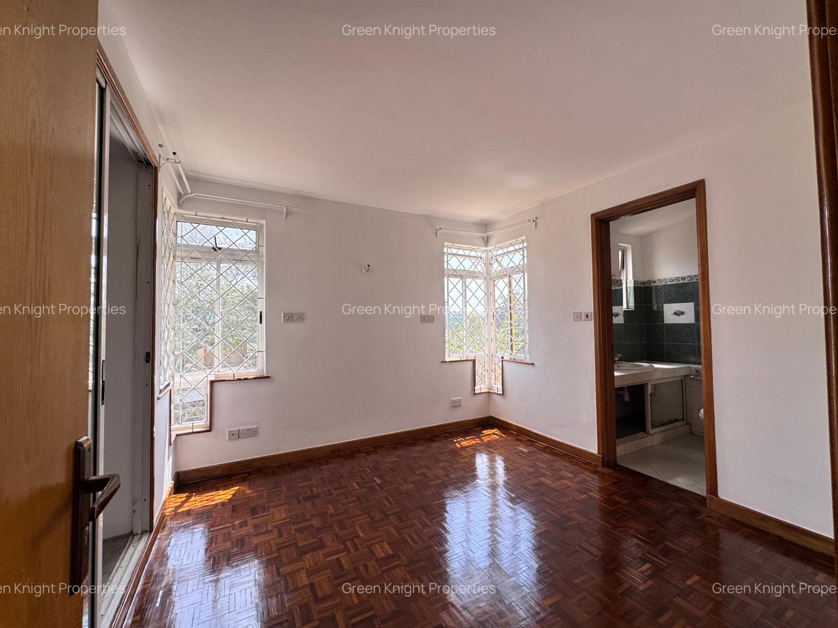 4 Bed Townhouse with En Suite in Kilimani - 11