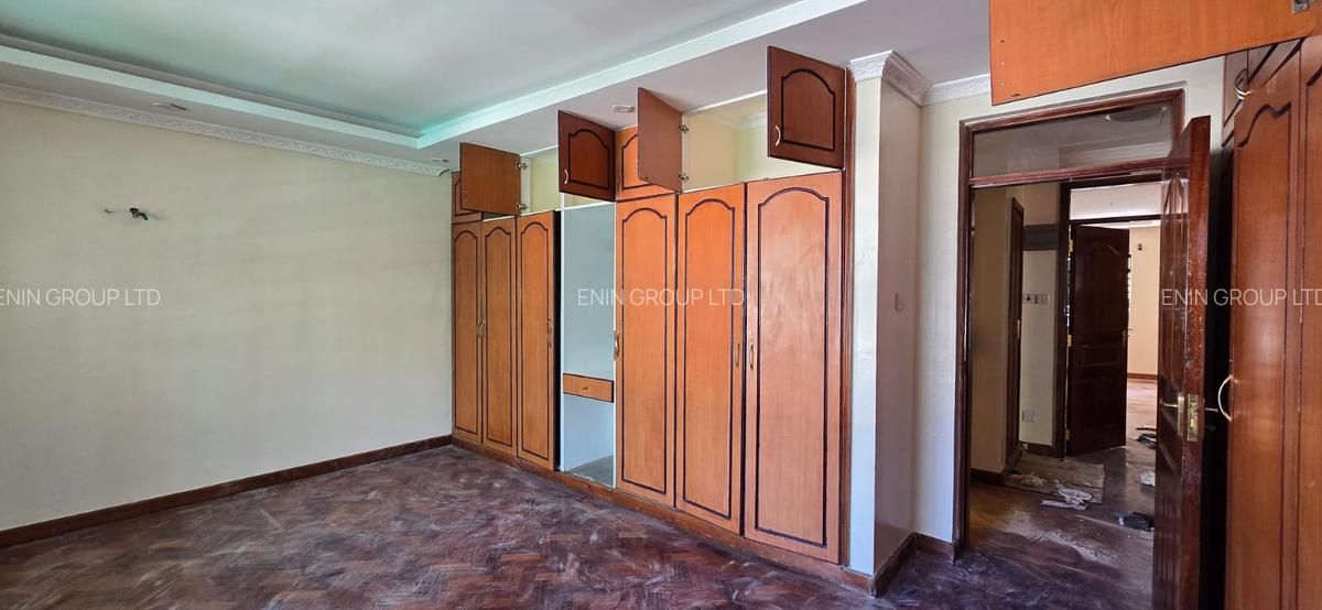 4 Bed Townhouse with En Suite at Amboseli Road - 13