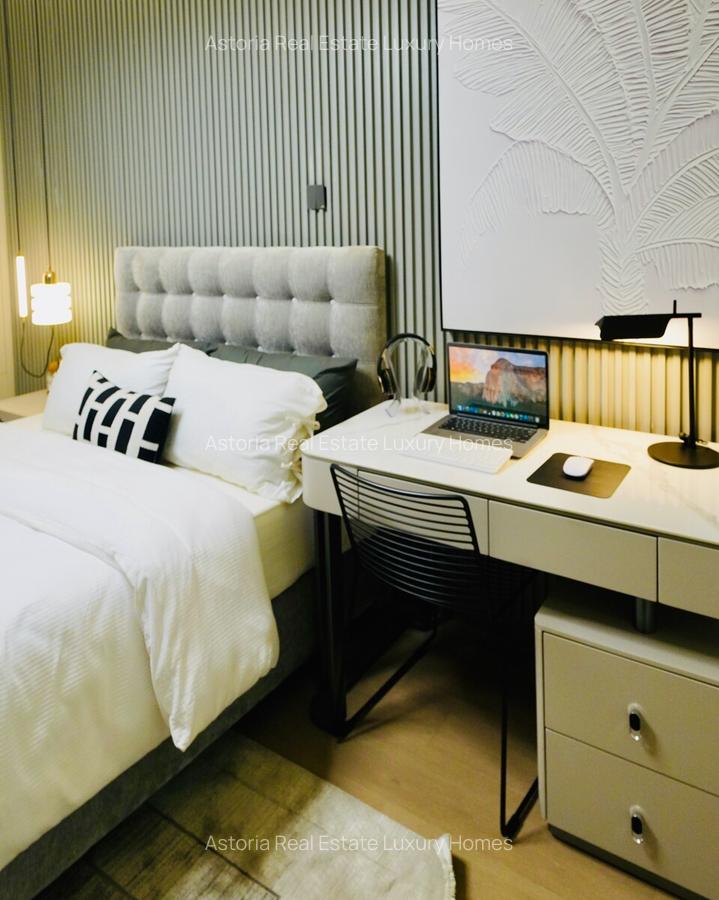 5 Bed Apartment with En Suite at 2026-107 - 13