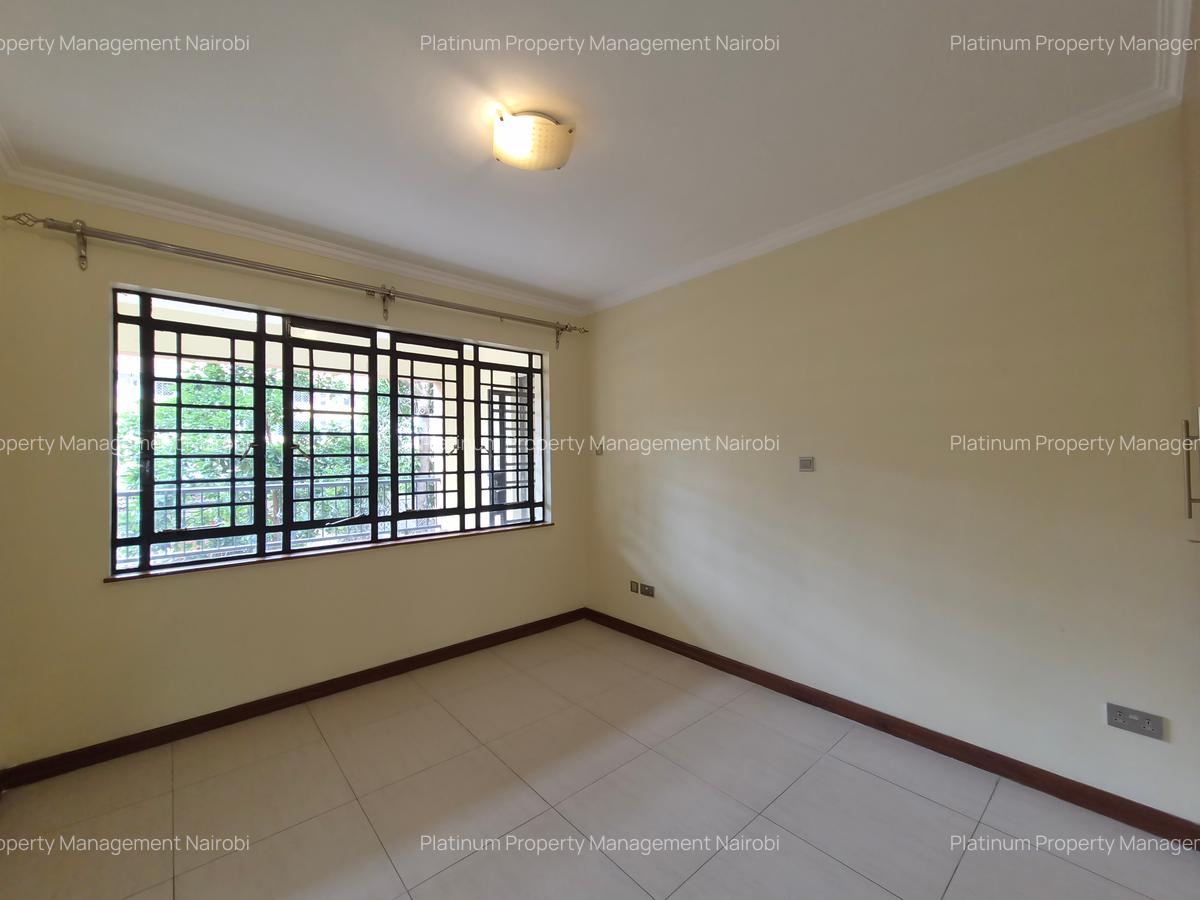 4 Bed Apartment with En Suite at Second Parklands - 13