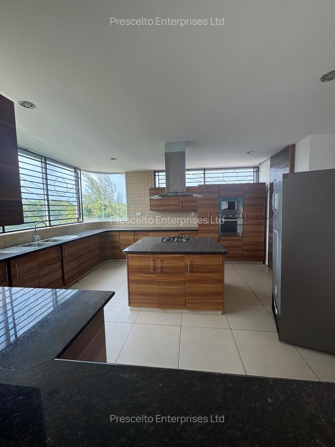4 Bed Apartment with En Suite at Greenwood Area - 5