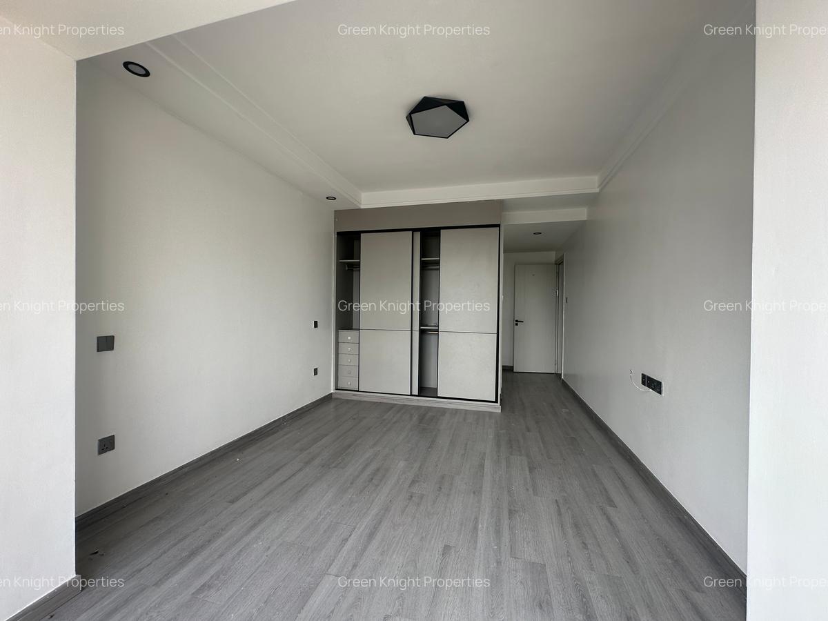 Serviced 3 Bed Apartment with En Suite in Kilimani - 12